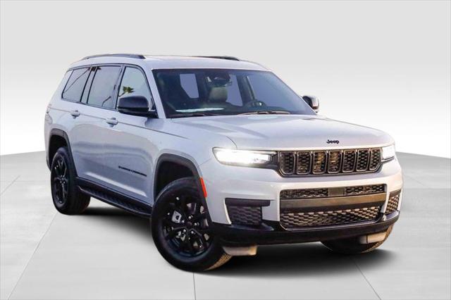 2025 Jeep Grand Cherokee GRAND CHEROKEE L ALTITUDE X 4X4