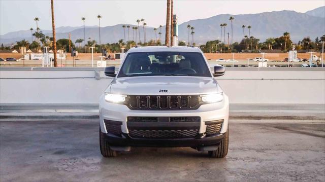 2025 Jeep Grand Cherokee GRAND CHEROKEE L ALTITUDE X 4X4