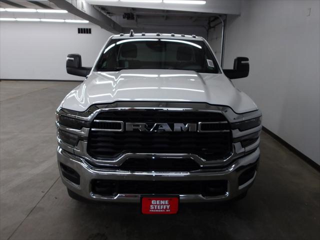 2026 RAM Ram 3500 Chassis Cab RAM 3500 TRADESMAN CHASSIS REGULAR CAB 4X4 60 CA