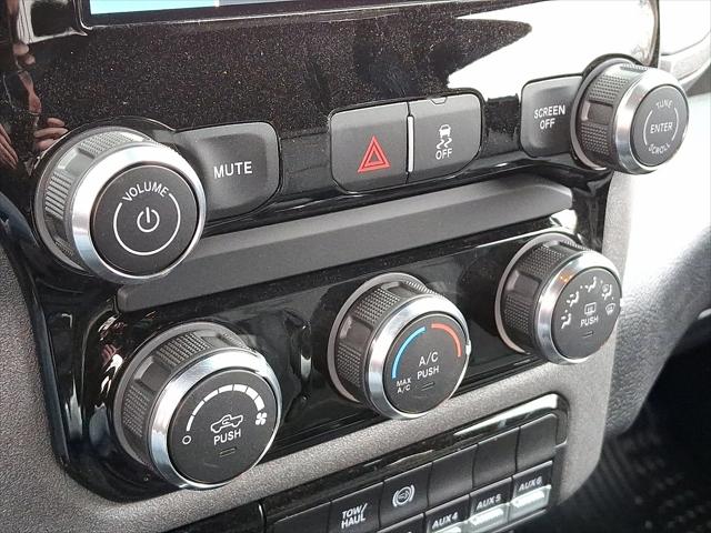 2026 Ram 3500 Tradesman Crew Cab 4x4 8' Box