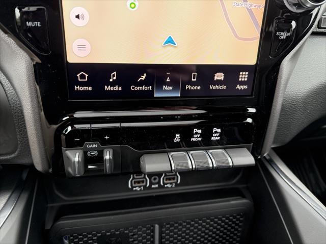 2026 Ram 1500 Laramie Crew Cab 4x4 5'7" Box