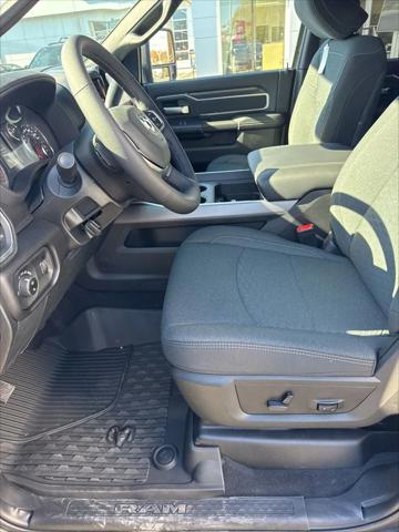 2026 Ram 2500 Big Horn Crew Cab 4x4 8' Box