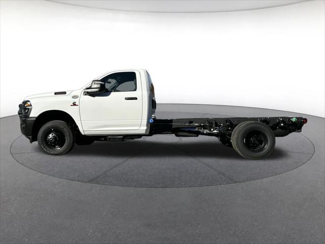 2026 RAM Ram 3500 Chassis Cab RAM 3500 TRADESMAN CHASSIS REGULAR CAB 4X2 84 CA