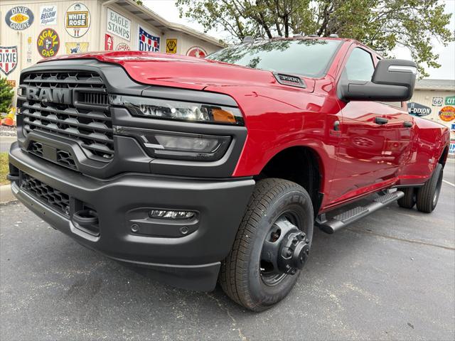2026 RAM Ram 3500 RAM 3500 TRADESMAN CREW CAB 4X4 8 BOX