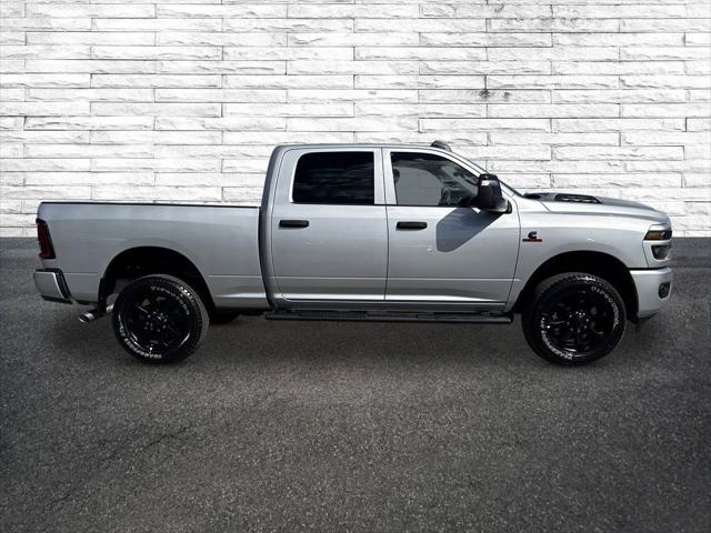 2026 RAM Ram 2500 RAM 2500 BLACK EXPRESS CREW CAB 4X4 64 BOX
