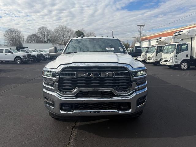 2026 RAM Ram 3500 Chassis Cab RAM 3500 TRADESMAN CREW CAB CHASSIS 4X4 60 CA