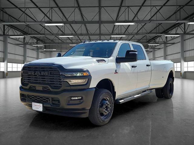 2026 RAM Ram 3500 RAM 3500 TRADESMAN CREW CAB 4X4 8 BOX