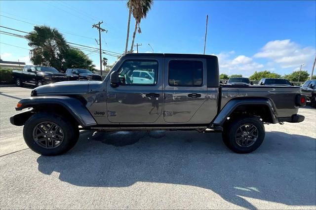 2025 Jeep Gladiator GLADIATOR SPORT S 4X4