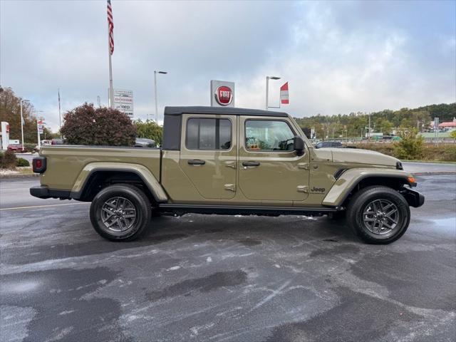 2025 Jeep Gladiator GLADIATOR SPORT S 4X4 2025 Jeep Gladiator GLADIATOR SPORT S 4X4