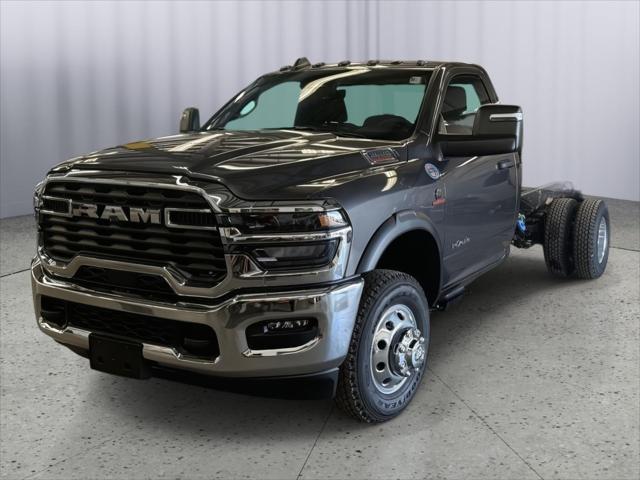 2026 RAM Ram 3500 Chassis Cab RAM 3500 BIG HORN CHASSIS REGULAR CAB 4X4 84 CA 2026 RAM Ram 3500 Chassis Cab RAM 3500 BIG HORN CHASSIS REGULAR CAB 4X4 84 CA