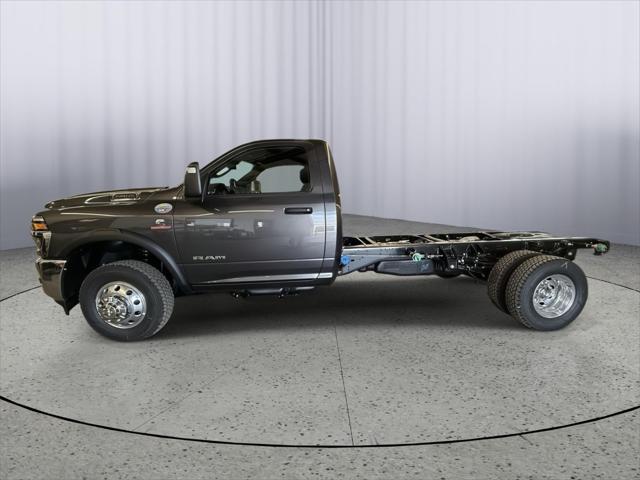 2026 RAM Ram 3500 Chassis Cab RAM 3500 BIG HORN CHASSIS REGULAR CAB 4X4 84 CA 2026 RAM Ram 3500 Chassis Cab RAM 3500 BIG HORN CHASSIS REGULAR CAB 4X4 84 CA