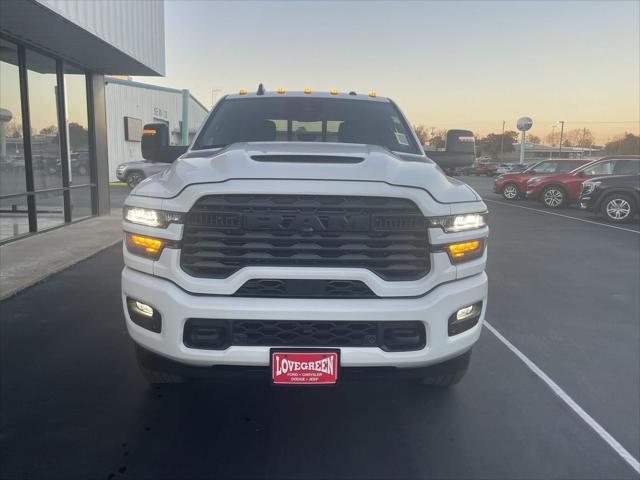 2026 RAM Ram 2500 RAM 2500 BLACK EXPRESS CREW CAB 4X4 64 BOX 2026 RAM Ram 2500 RAM 2500 BLACK EXPRESS CREW CAB 4X4 64 BOX