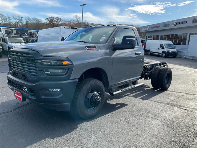 2026 RAM Ram 3500 Chassis Cab RAM 3500 TRADESMAN CHASSIS REGULAR CAB 4X4 60 CA