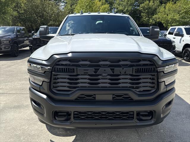 2026 RAM Ram 3500 Chassis Cab RAM 3500 TRADESMAN CREW CAB CHASSIS 4X4 60 CA 2026 RAM Ram 3500 Chassis Cab RAM 3500 TRADESMAN CREW CAB CHASSIS 4X4 60 CA
