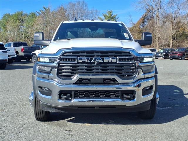 2026 RAM Ram 5500 Chassis Cab RAM 5500 TRADESMAN CHASSIS REGULAR CAB 4X4 108 CA