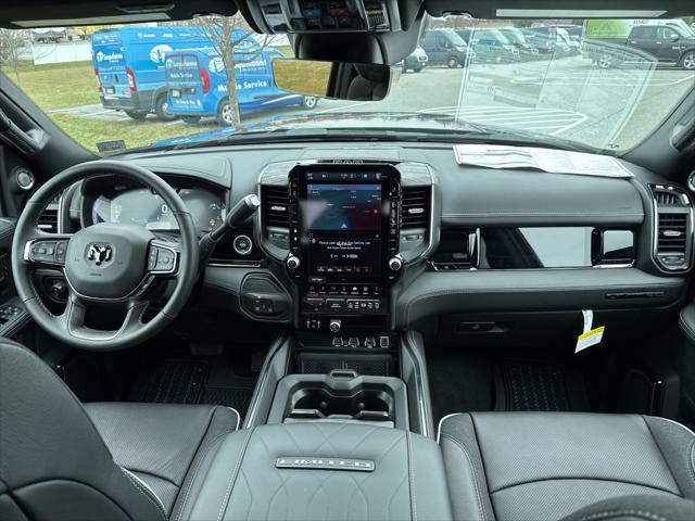 2026 RAM Ram 3500 RAM 3500 LIMITED CREW CAB 4X4 8 BOX