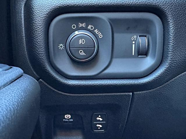 2026 Ram 1500 Big Horn Crew Cab 4x4 5'7" Box