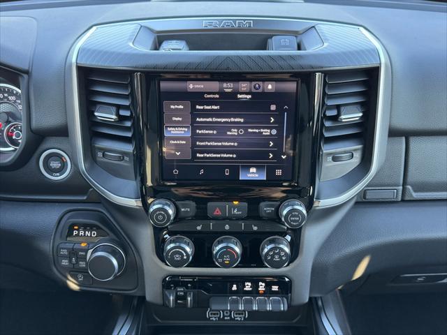 2026 Ram 1500 Big Horn Crew Cab 4x4 5'7" Box