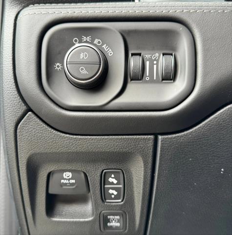 2026 Ram 1500 Limited Crew Cab 4x4 5'7" Box