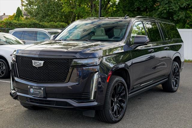 2023 Cadillac Escalade ESV 4WD Sport
