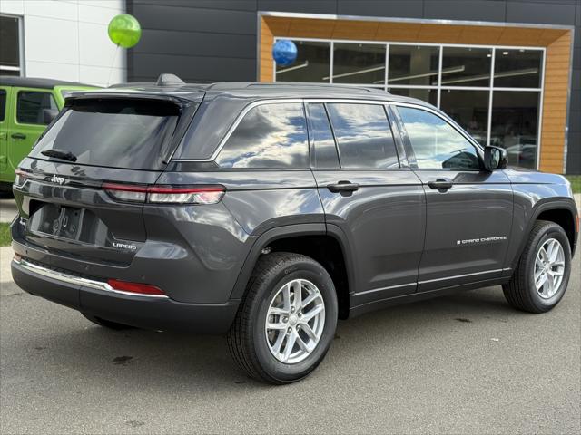 2025 Jeep Grand Cherokee GRAND CHEROKEE LAREDO X 4X4 2025 Jeep Grand Cherokee GRAND CHEROKEE LAREDO X 4X4