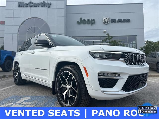 2022 Jeep Grand Cherokee Summit Reserve 4x4 2022 Jeep Grand Cherokee Summit Reserve 4x4