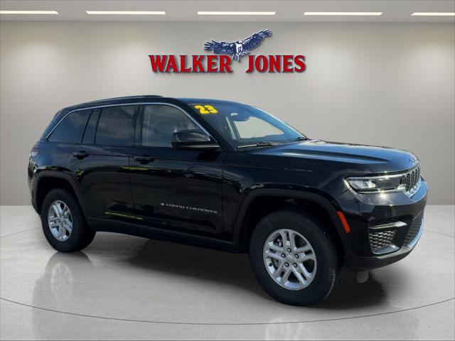 2023 Jeep Grand Cherokee Laredo 4x4