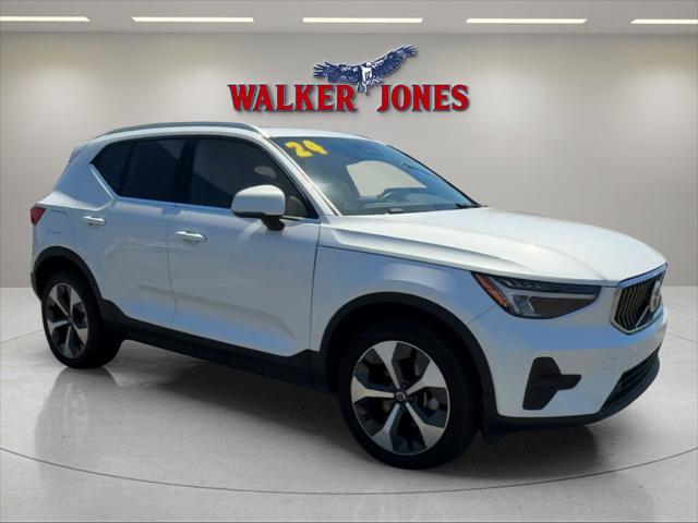 2024 Volvo XC40 B5 Core Bright Theme 2024 Volvo XC40 B5 Core Bright Theme