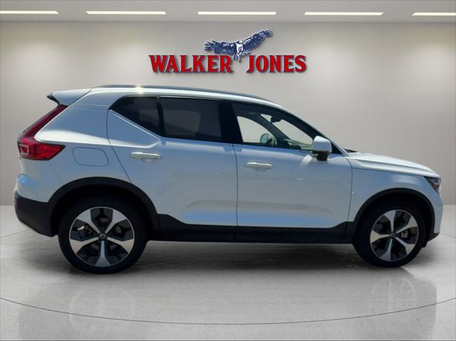 2024 Volvo XC40 B5 Core Bright Theme 2024 Volvo XC40 B5 Core Bright Theme