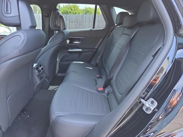 2026 Mercedes-Benz GLC 350e 4MATIC