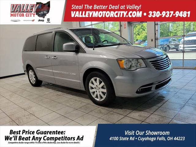 2016 Chrysler Town and Country Touring