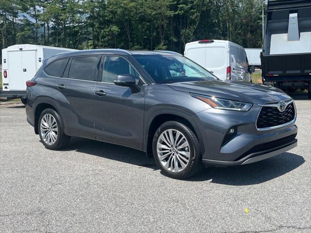 2023 Toyota Highlander Platinum