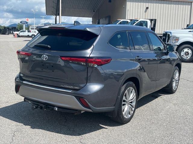 2023 Toyota Highlander Platinum