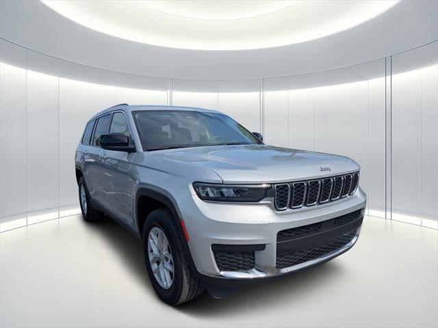 2023 Jeep Grand Cherokee L Laredo 4x4