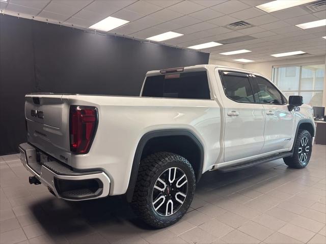2022 GMC Sierra 1500 Limited 4WD Crew Cab Short Box AT4