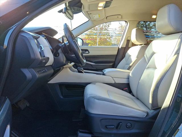 2022 Nissan Pathfinder SL 4WD
