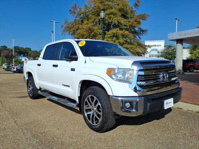 2017 Toyota Tundra SR5 5.7L V8