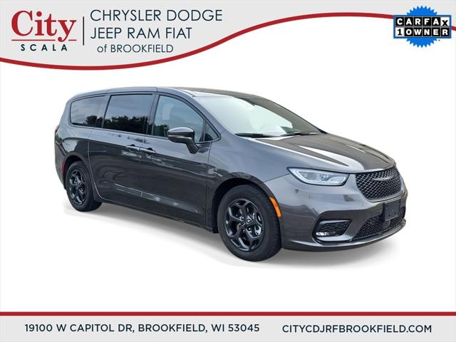 2022 Chrysler Pacifica Hybrid Limited
