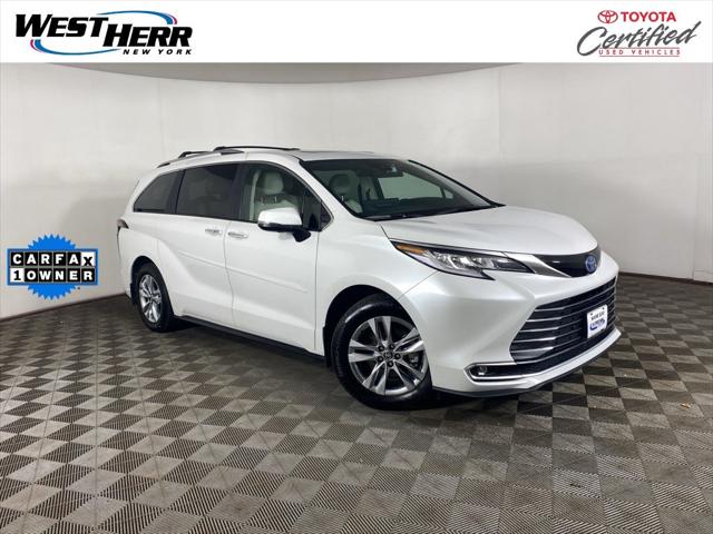 2025 Toyota Sienna Limited