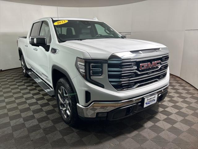 2022 GMC Sierra 1500 4WD Crew Cab Short Box SLT