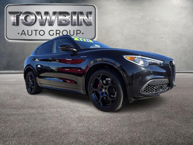 2022 Alfa Romeo Stelvio Veloce Ti AWD 2022 Alfa Romeo Stelvio Veloce Ti AWD