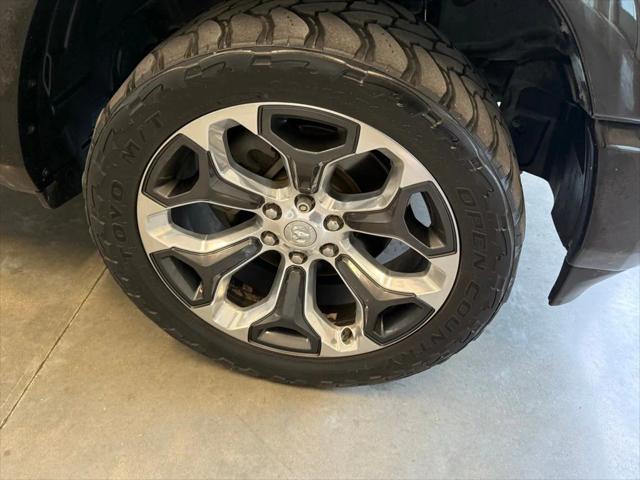 2019 RAM 1500 Limited Crew Cab 4x4 57 Box