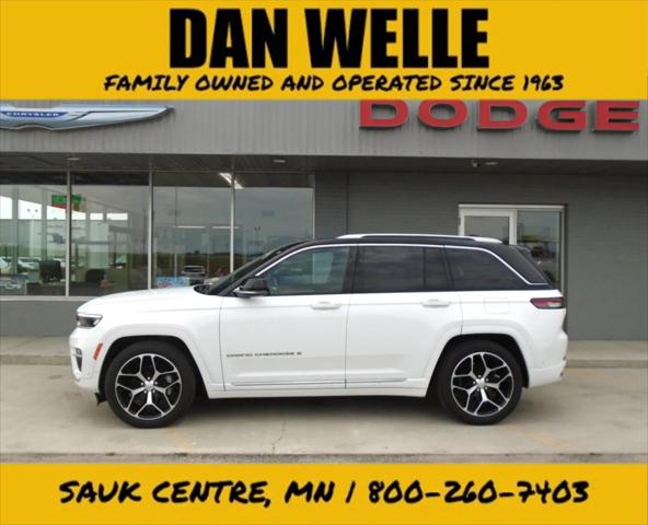 2022 Jeep Grand Cherokee Summit Reserve 4x4 2022 Jeep Grand Cherokee Summit Reserve 4x4