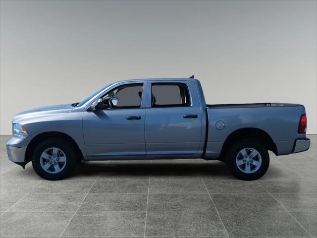 2023 RAM 1500 Classic SLT Crew Cab 4x4 57 Box