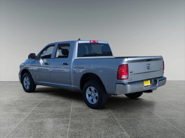 2023 RAM 1500 Classic SLT Crew Cab 4x4 57 Box