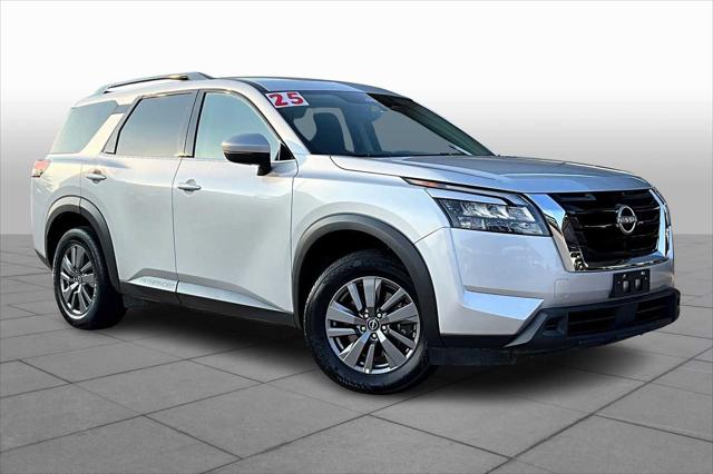 2025 Nissan Pathfinder SV FWD
