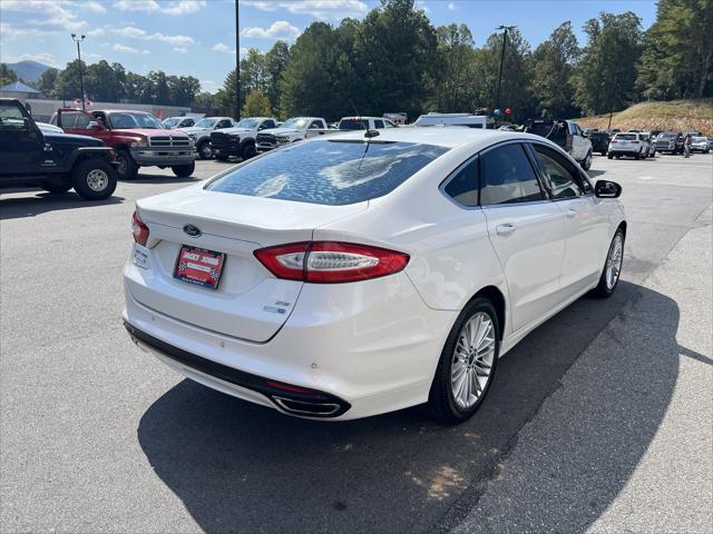 2016 Ford Fusion SE 2016 Ford Fusion SE