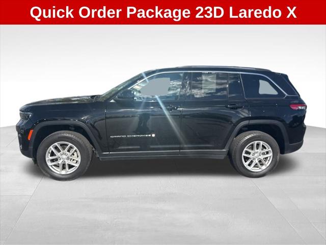 2023 Jeep Grand Cherokee Laredo X 4x4