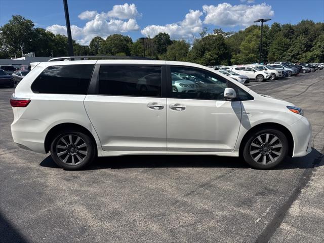 2018 Toyota Sienna XLE 7 Passenger