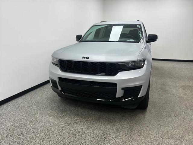 2024 Jeep Grand Cherokee L Altitude 4x4 2024 Jeep Grand Cherokee L Altitude 4x4